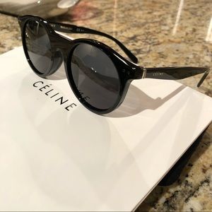 CÈLINE Black womens sunglasses never worn